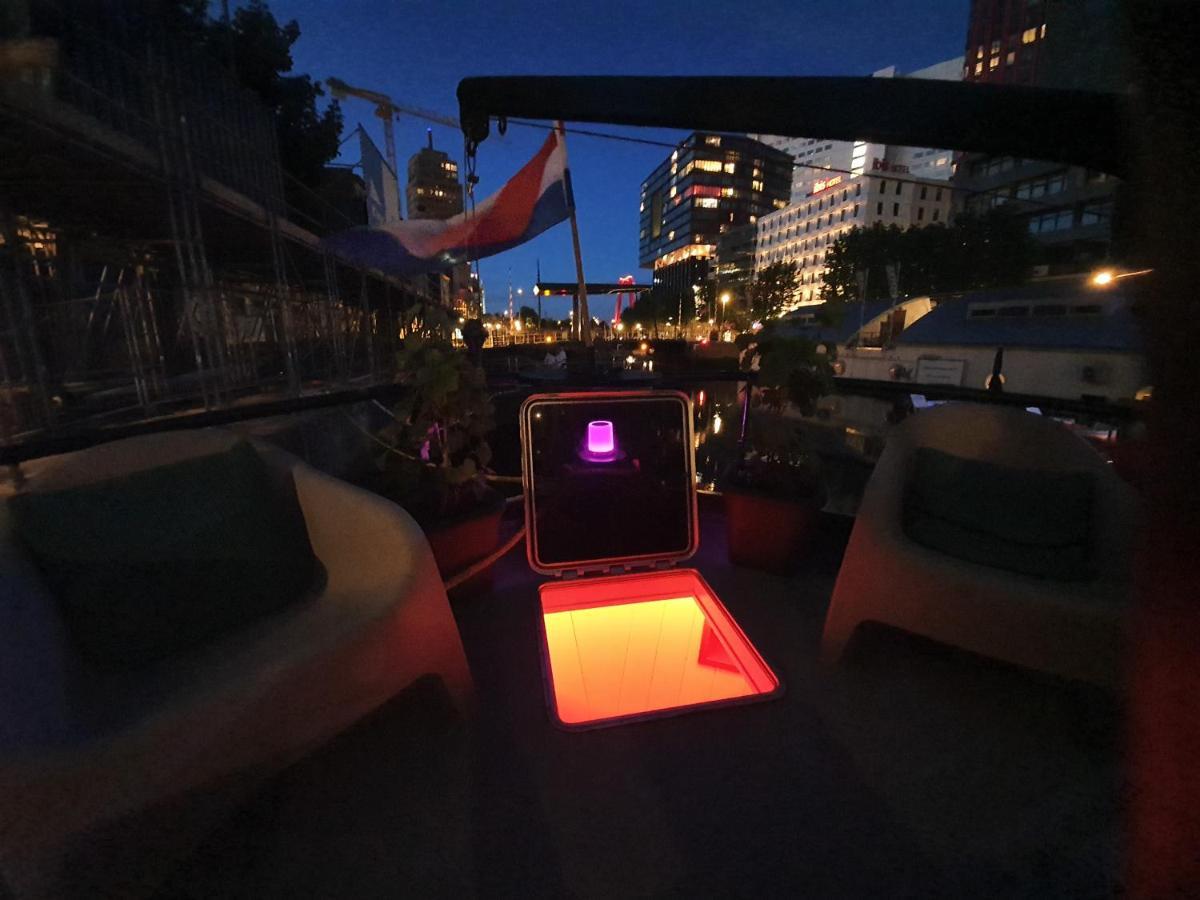 De Coaster & Aquarium Ponton Hotel Rotterdam Kültér fotó