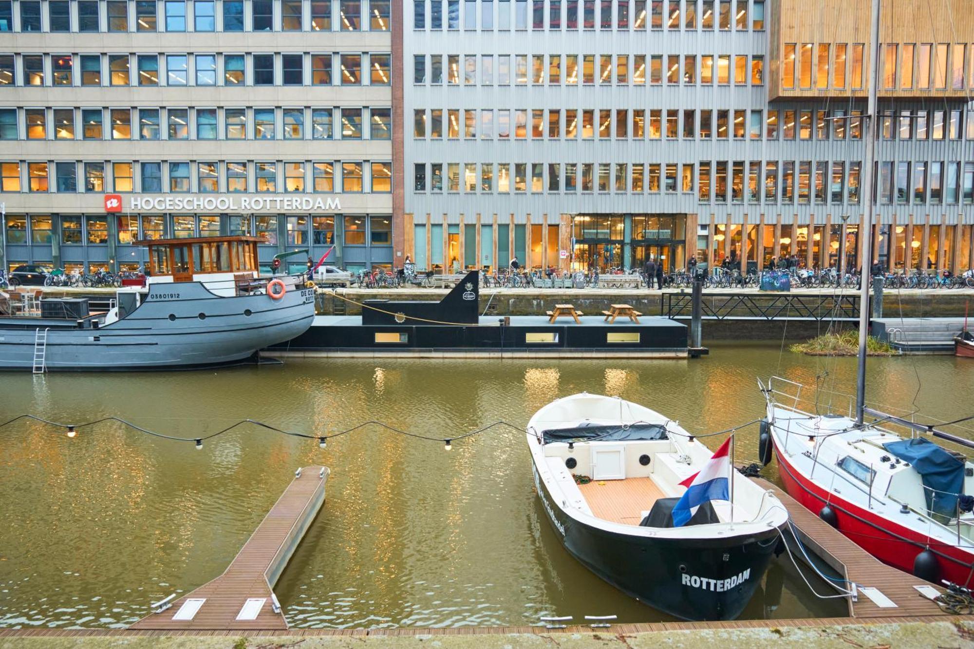 De Coaster & Aquarium Ponton Hotel Rotterdam Kültér fotó