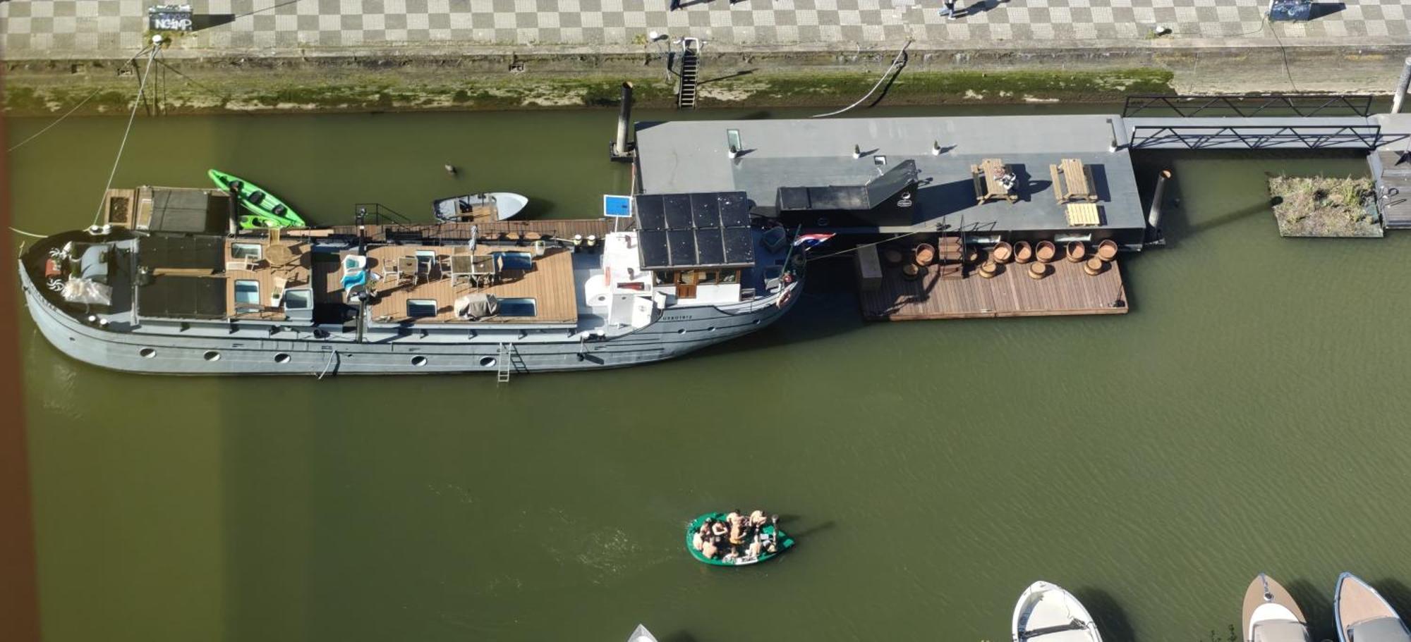 De Coaster & Aquarium Ponton Hotel Rotterdam Kültér fotó